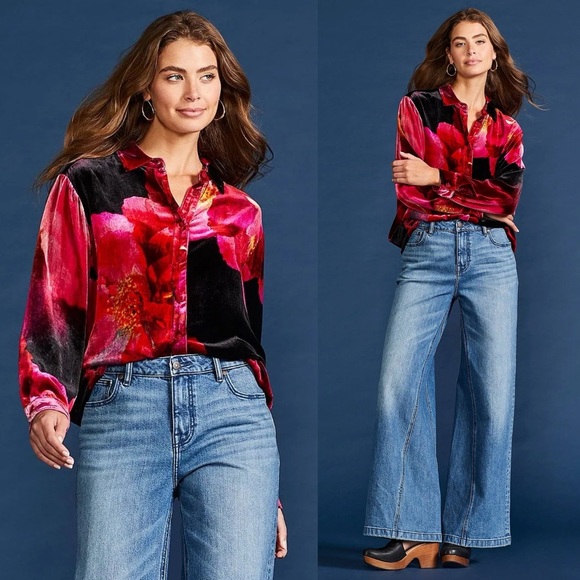 Johnny Was Tops - NWT Johnny Was Red Velvet Oversized Silk-Blend Shirt Sz S